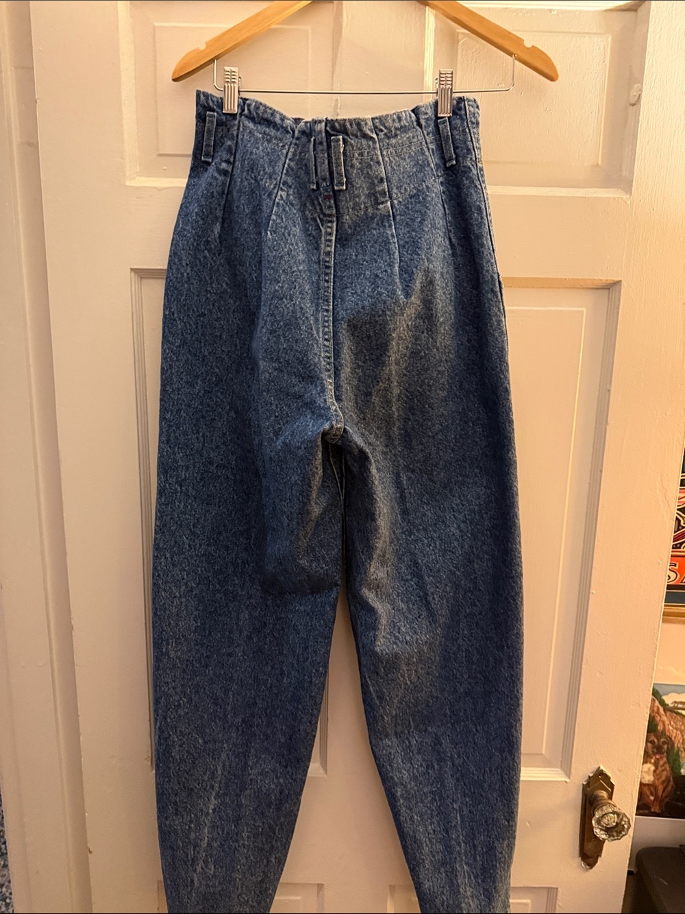 Vintage Lee Blue High waist 80s Denim Jeans with Colorful Stitching